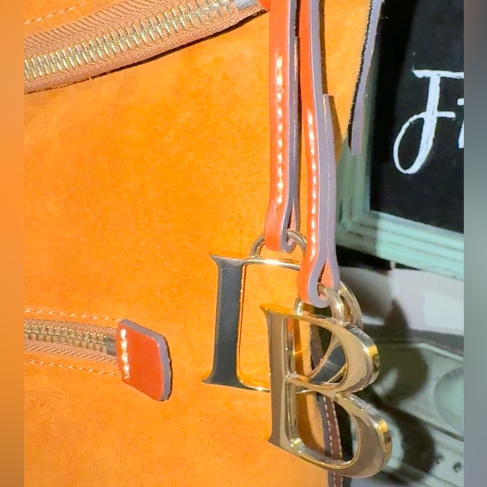 Dooney & Bourke Suede Shoulder Hobo Bag in chestnut brown w DB hangtags NWOT - Picture 5 of 15